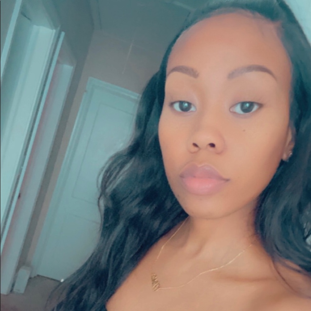 Meet your Posher, Tearra
